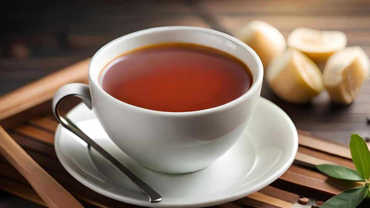 Managing High Cholesterol: Here's How Taking Garlic Shots On An Empty Stomach Can Help
