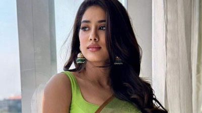 एक्ट्रेस जाह्नवी कपूर वर्कआउट के बाद खाती हैं शकरकंद और रागी के पराठे, एक्सपर्ट से जानें इसके फायदे 