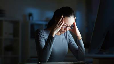 इन हार्मोन के असंतुलन से भी हो सकता है तनाव, एक्सपर्ट से जानें इसे मैनेज करने के तरीके