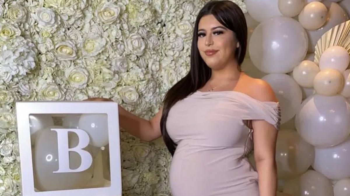Sophia Grace Announces She’s 20 Weeks Along with Her Second Child; All About Baby and You at 20 Weeks Pregnant