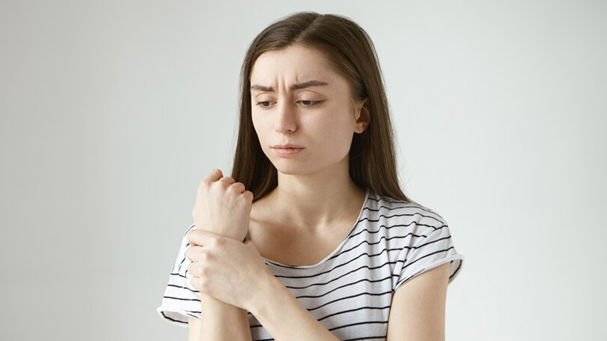 What To Do If Your Wrist Pain Lasts For Weeks