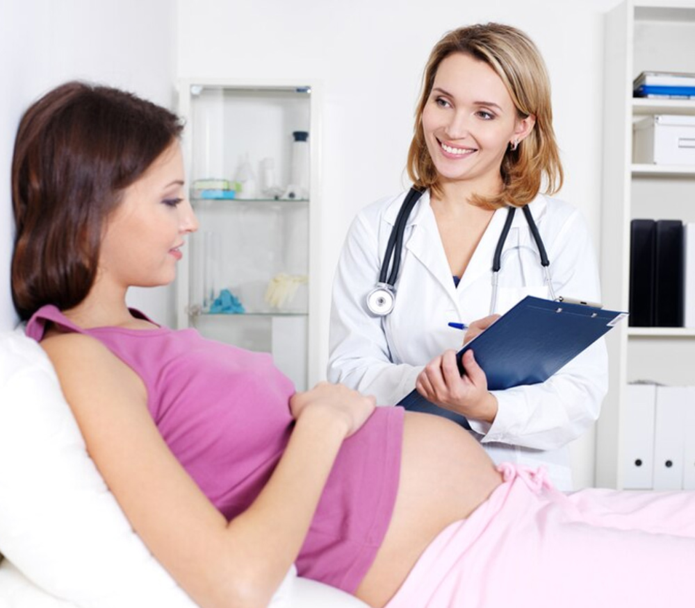 Right Time To Visit A Doctor During Pregnancy In Hindi