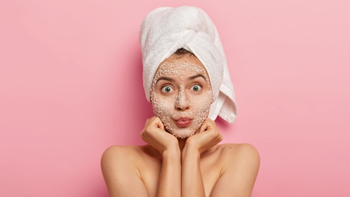 Steps-to-do-Orange-facial-cleanup-at-home-ins2