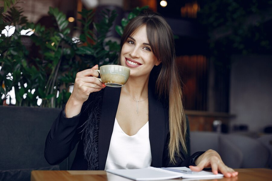 What Are The Factors Affecting Women's Health In Hindi