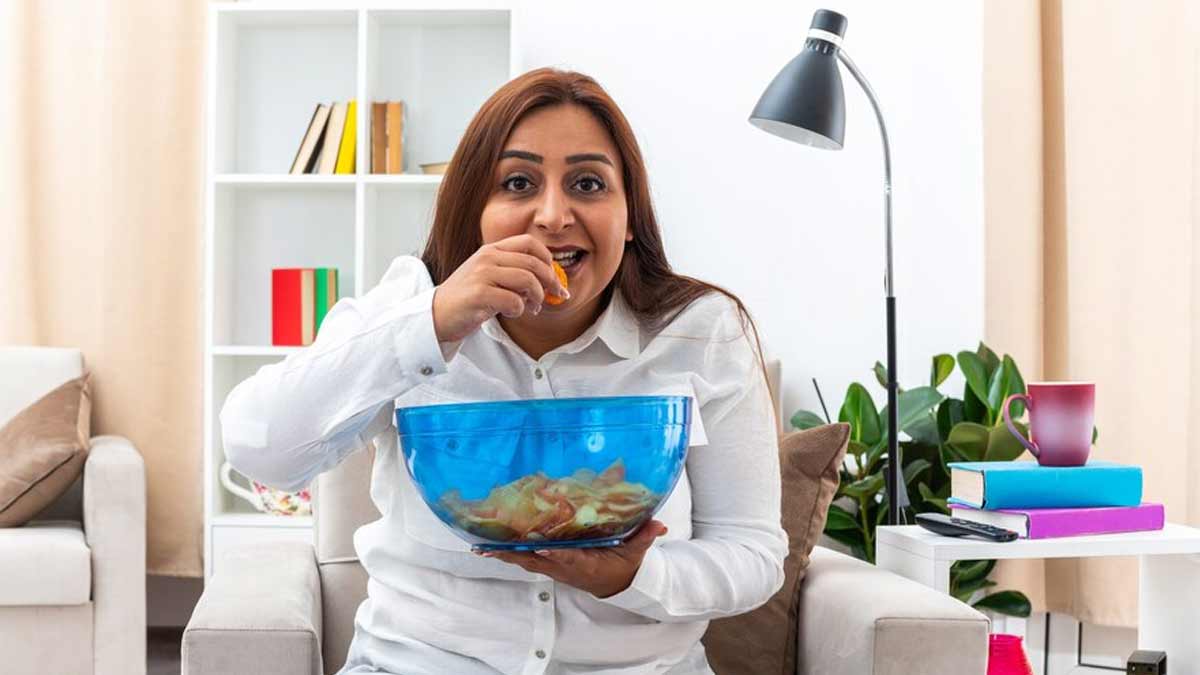 Rat Snacking: Expert Explains This Eating Behaviour And Its Habitual Impact On Your Health