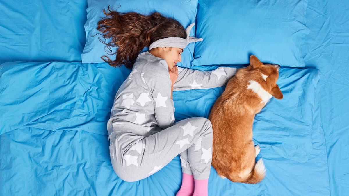 sleeping with pet side effects