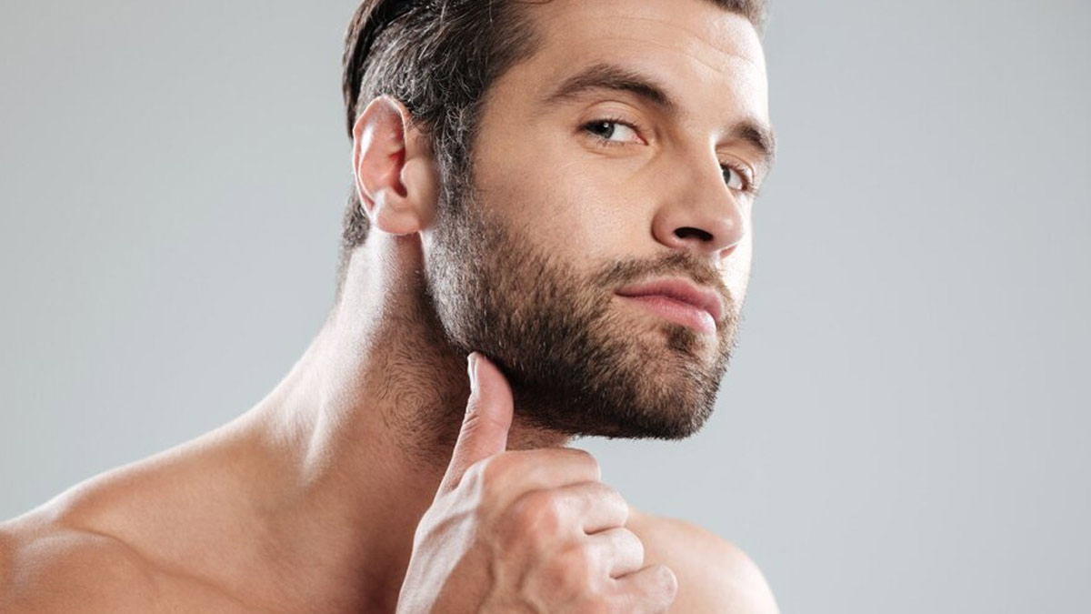Facial Hair: चेहरे के अनचाहे बालों से आप भी हैं परेशान? डॉक्टर से जानें इससे राहत पाने के आसान तरीके 