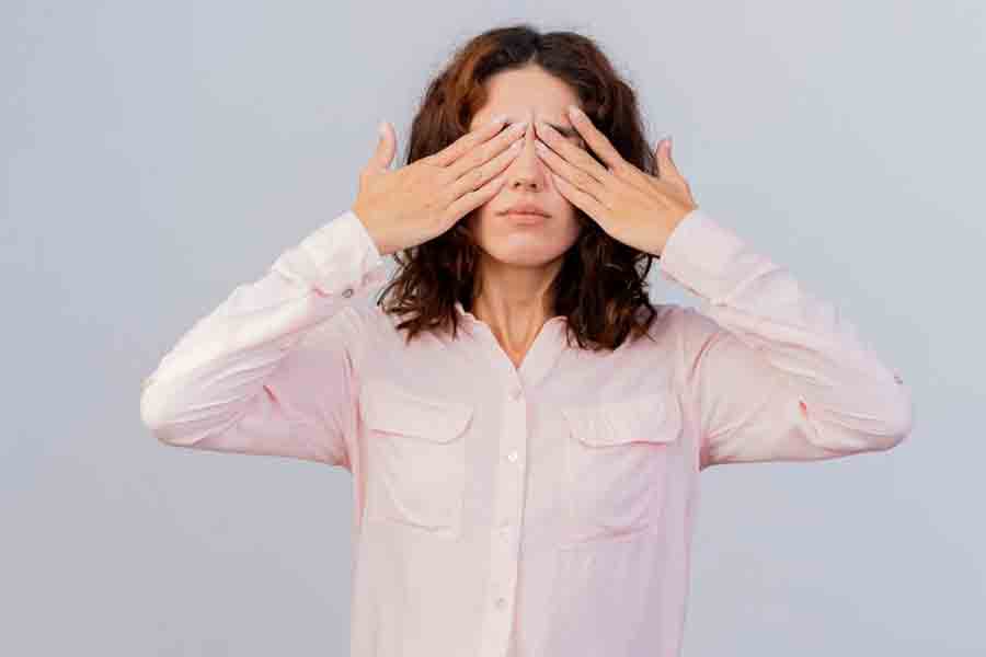 Causes Of Watery Eyes After Waking Up In The Morning In Hindi