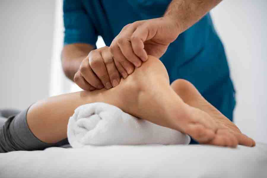 How To Stop Numbness In Legs And Feet In Hindi