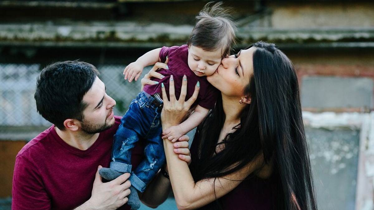 Centre Amends Surrogacy Rules Surrounding Single Women And Donor Gametes, Expert Explains What It Means