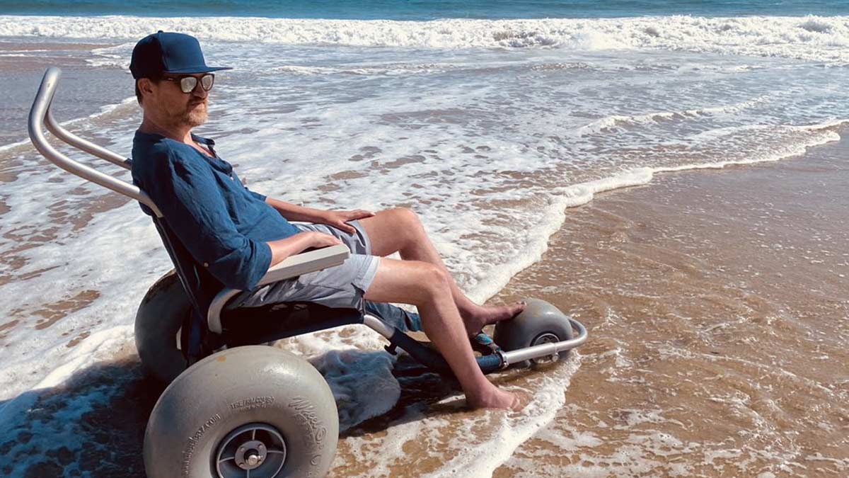 Stark Trek Actor Kenneth Mitchel Dies At 49 Due To ALS, Expert Shares About Lou Gehrig’s Disease