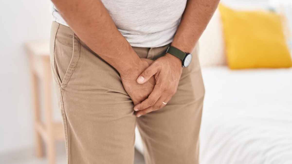 Signs You Have A Weak Bladder: Doctor Shares Ways To Treat It 