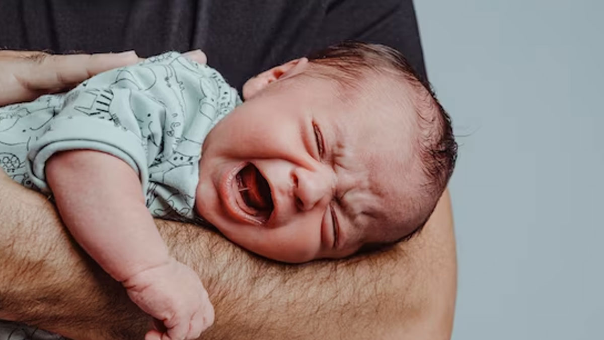 causes of newborn cry