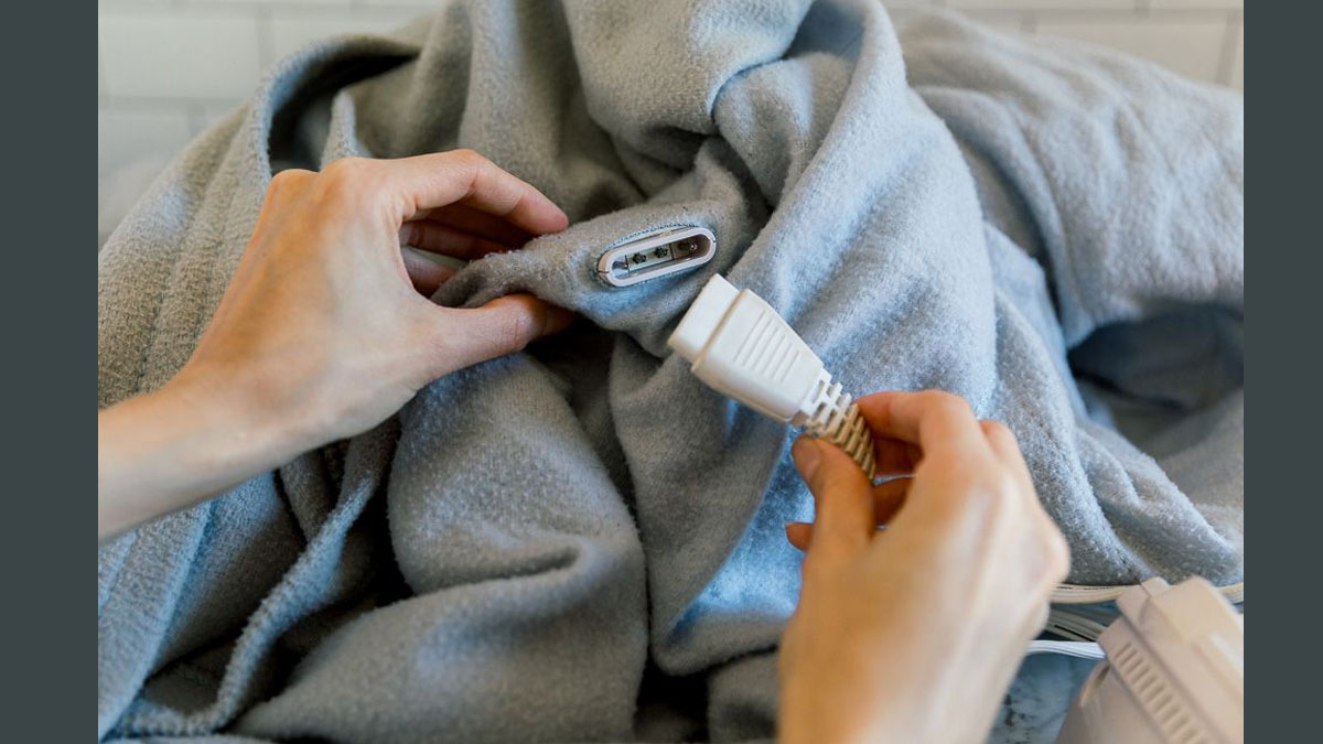 क्‍या सर्दि‍यों में इलेक्‍ट्र‍िक कंबल का इस्‍तेमाल सेहत के ल‍िए सुरक्ष