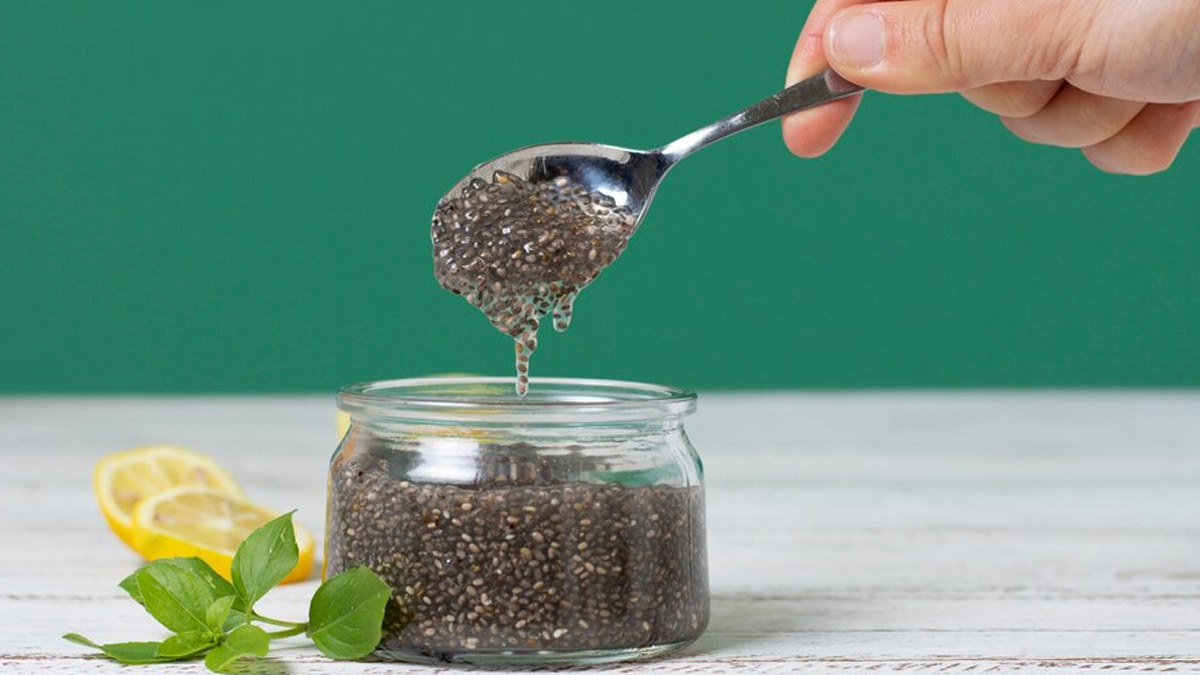Chia seeds water