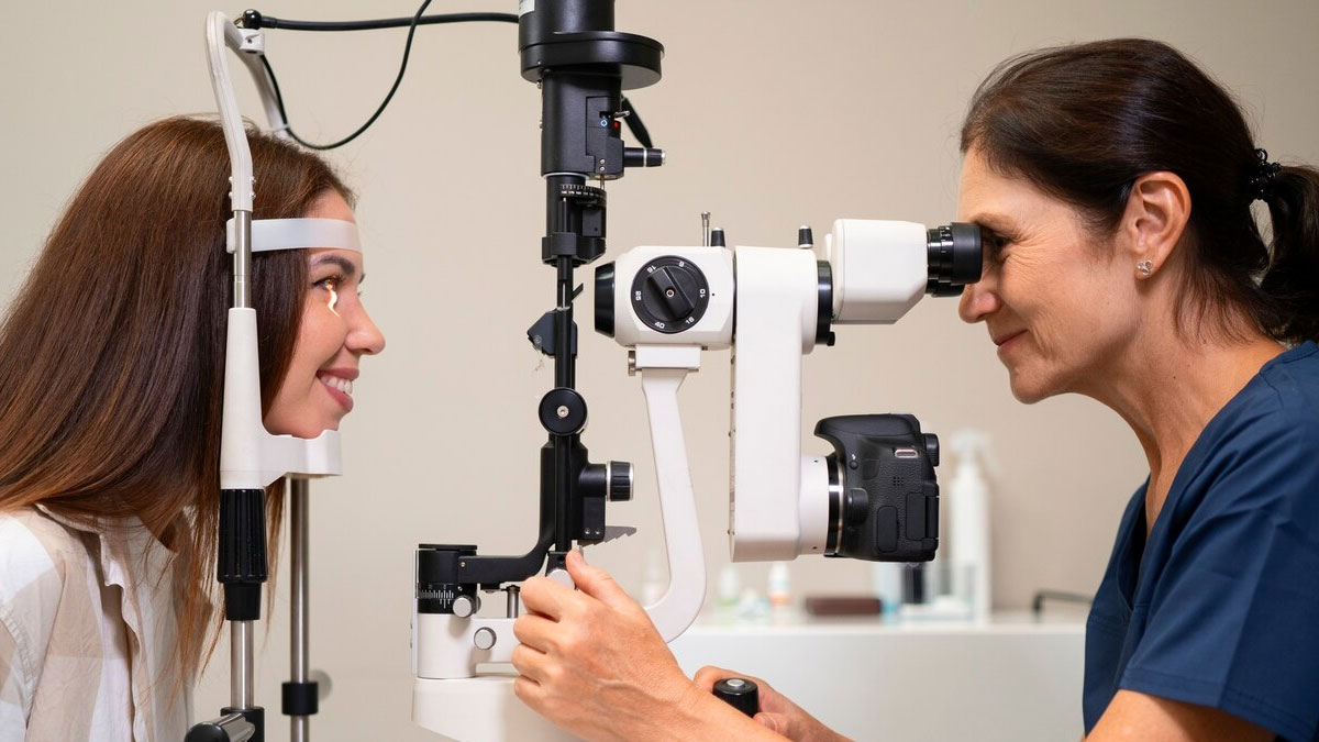 diabetic vs regular eye test