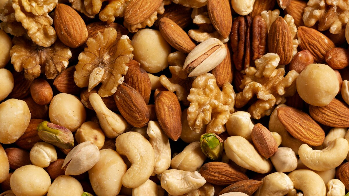 Must Eat Superfoods To Prevent Premature Greying Of Hair