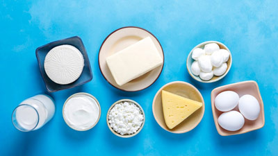 डेयरी प्रोडक्ट्स पूरी तरह छोड़ने पर शरीर में क्या-क्या बदलाव दिख सकते हैं? एक्‍सपर्ट से जानें 