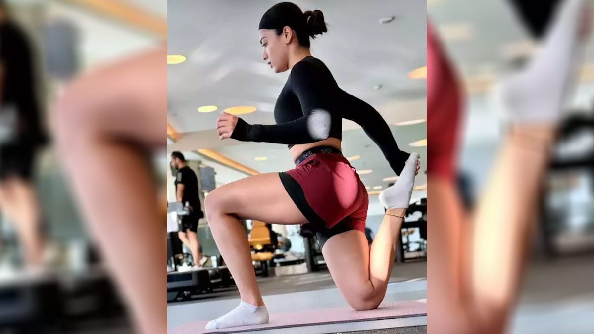 Rashmika-Mandanna-Share-Stretching-Exercise-ins1