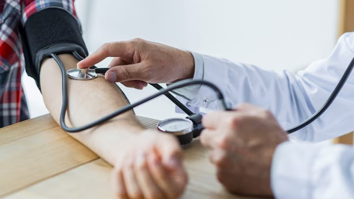 Dealing With Low Or High Blood Pressure? Here’s Why You Should Try Consuming Black Pepper On Empty Stomach