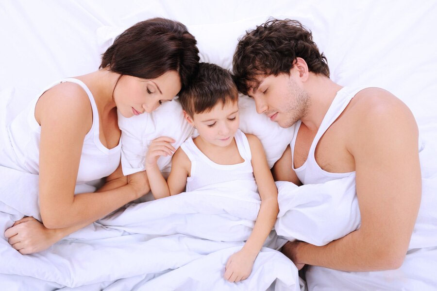 Health Benefits For Kids To Sleep With Parents In Hindi