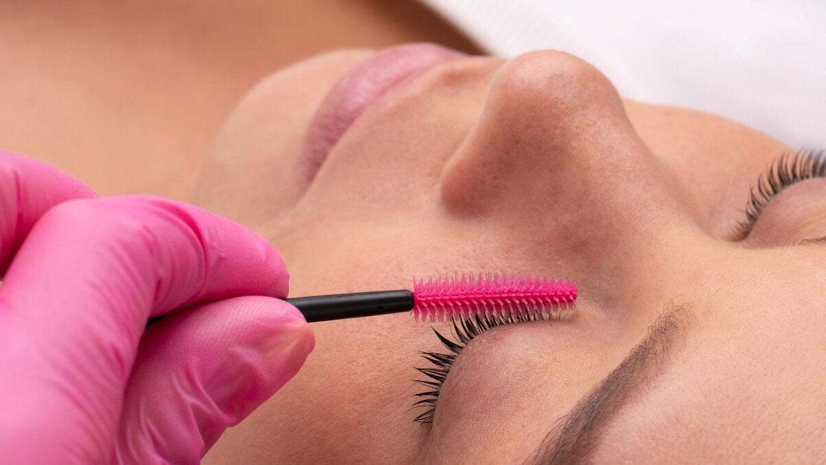 Tips For Getting Lash Extensions In Hindi