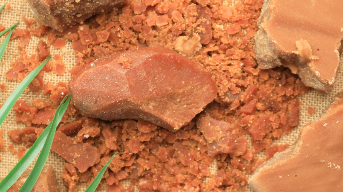 Celebrity Nutritionist Rujuta Diwekar Suggests Eating Jaggery, Ghee, Banana: Here’s How They Boost Digestion