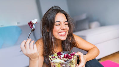 वीकेंड पर नाइट आउट का प्‍लान है, तो जरूर खाएं ये 5 चीजें, नहीं ब‍िगड़ेगी सेहत