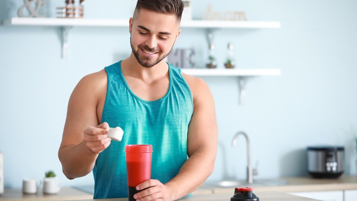 How To Take Whey Protein With Water Or Milk In Hindi