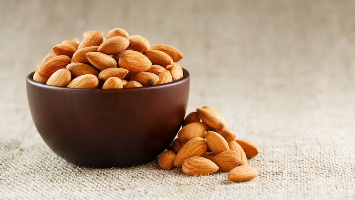 How-To-Eat-Almonds-In-Pregnancy-ins1