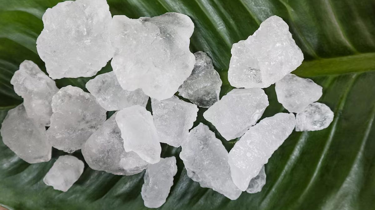 How Can Alum (Phitkari) Help In Your Oral Hygiene 