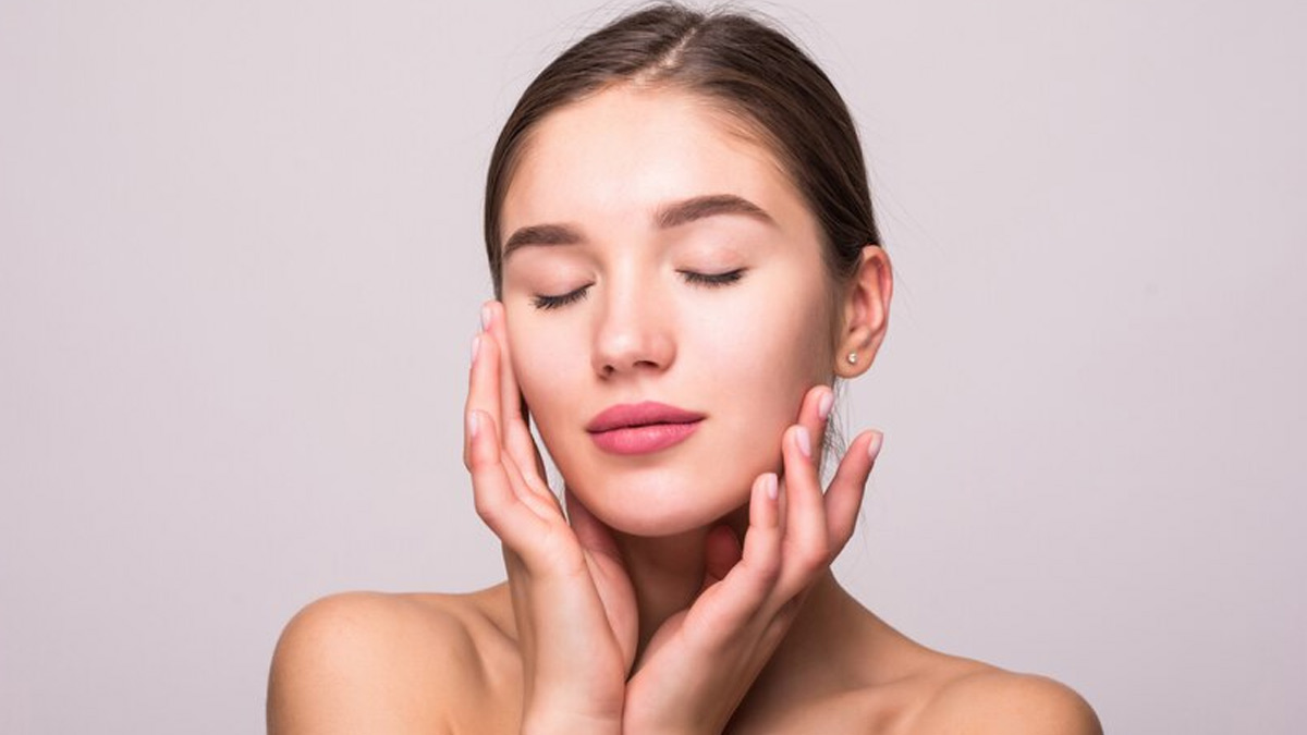 Monsoon Skincare: Basic Changes You Should Make In Your Skincare As Per Weather Change