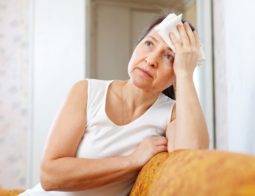 Do Menopause Symptoms Ever Truly End? Know From A Gynaecologist 