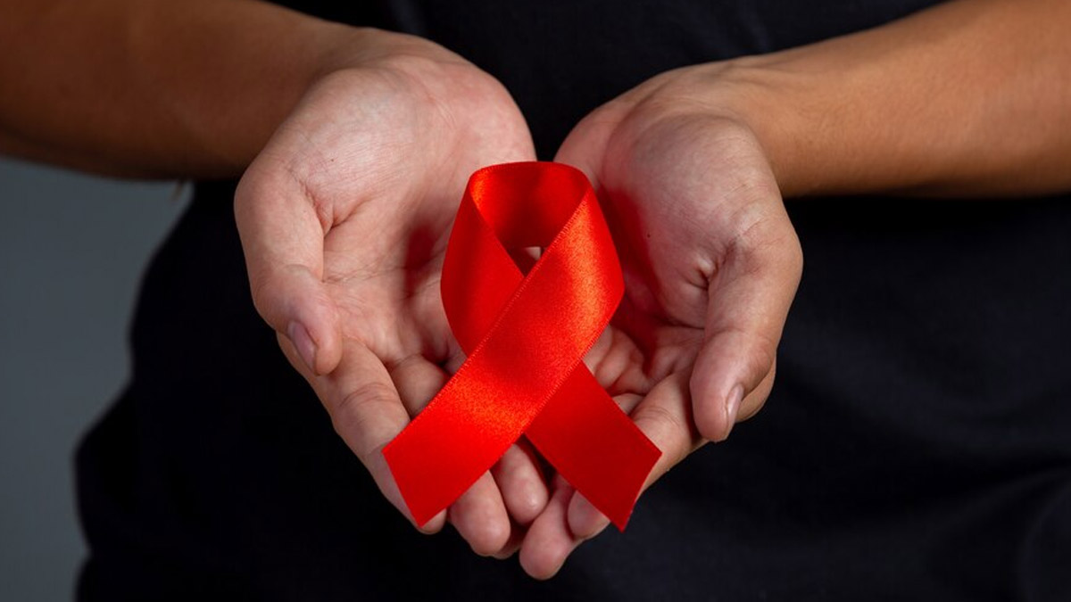 त्रिपुरा में 800 एचआईवी पॉजिटिव छात्र, 47 की मौत: ये हैं एड्स के चेतावनी संकेत
