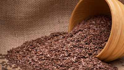 एस्ट्रोजन हार्मोन को संतुलित करने में अलसी के बीज कैसे फायदेमंद होते हैं? जानें एक्सपर्ट से 