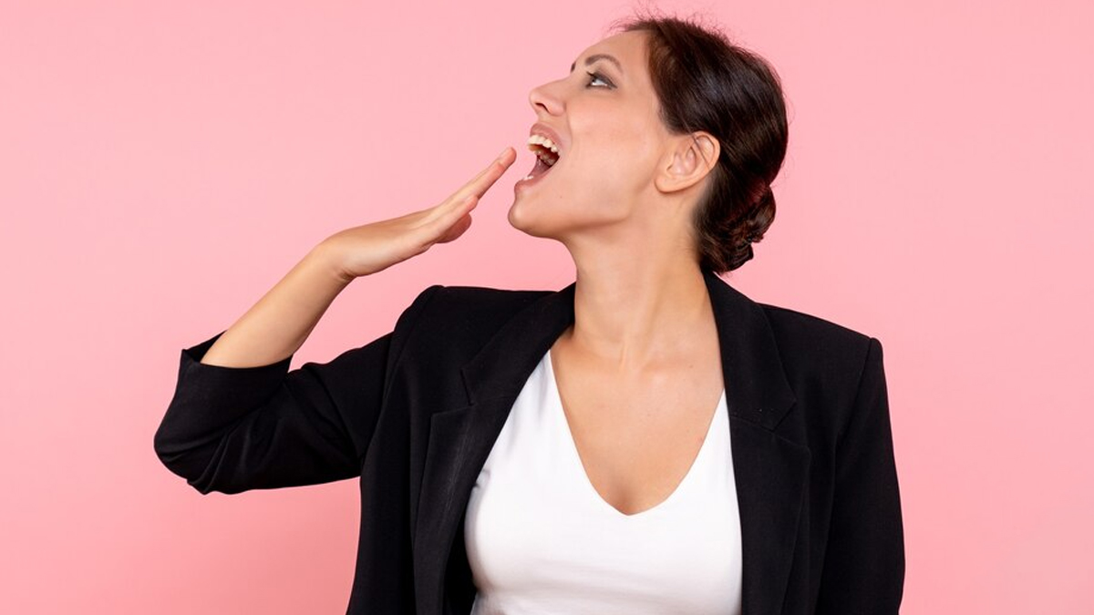 Doctor Speaks: Why Tongue Scraping Should Be A Mandatory Practice?