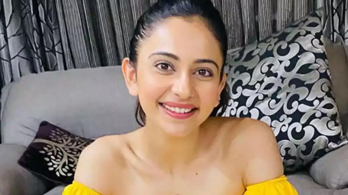 एक्ट्रेस रकुल प्रीत ने एसिडिटी के कारण छुड़वाई पेरेंट्स की चाय की आदत, जानें क्या वाकई चाय से एसिडिटी होती है
