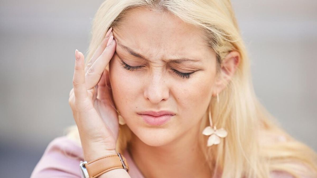 Signs That You Need To See A Neurologist For Headaches