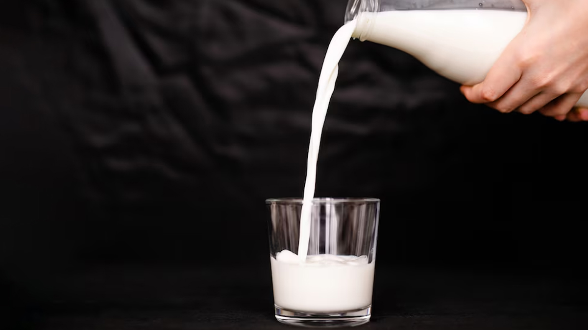 Health Benefits Of Drinking Diluted Milk After 20s