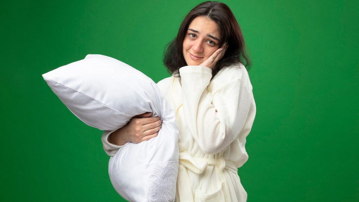 Holistic Hacks for Better Sleep: Quick and Healthy Options for Young Professionals