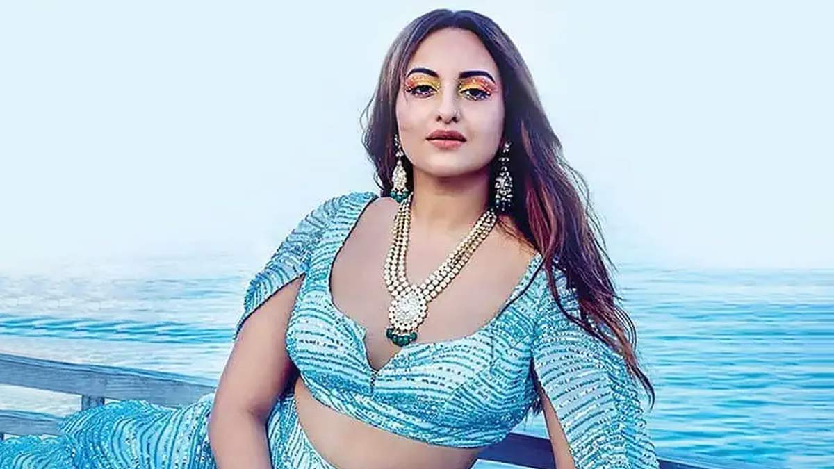 स्किन का ग्लो बढ़ाने के लिए ये नुस्खे अपनाती हैं एक्ट्रेस सोनाक्षी सिन्हा, जानें उनका स्किनकेयर रूटीन 