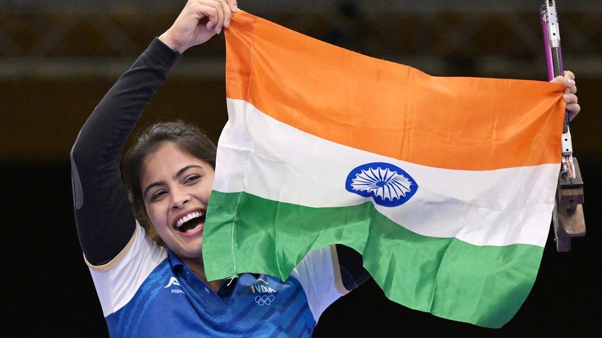 Paris Olympic 2024 में मनु भाकर ने ब्रॉन्ज मेडल जीतकर रचा इतिहास, जानें उनका फिटनेस रूटीन और डाइट प्लान