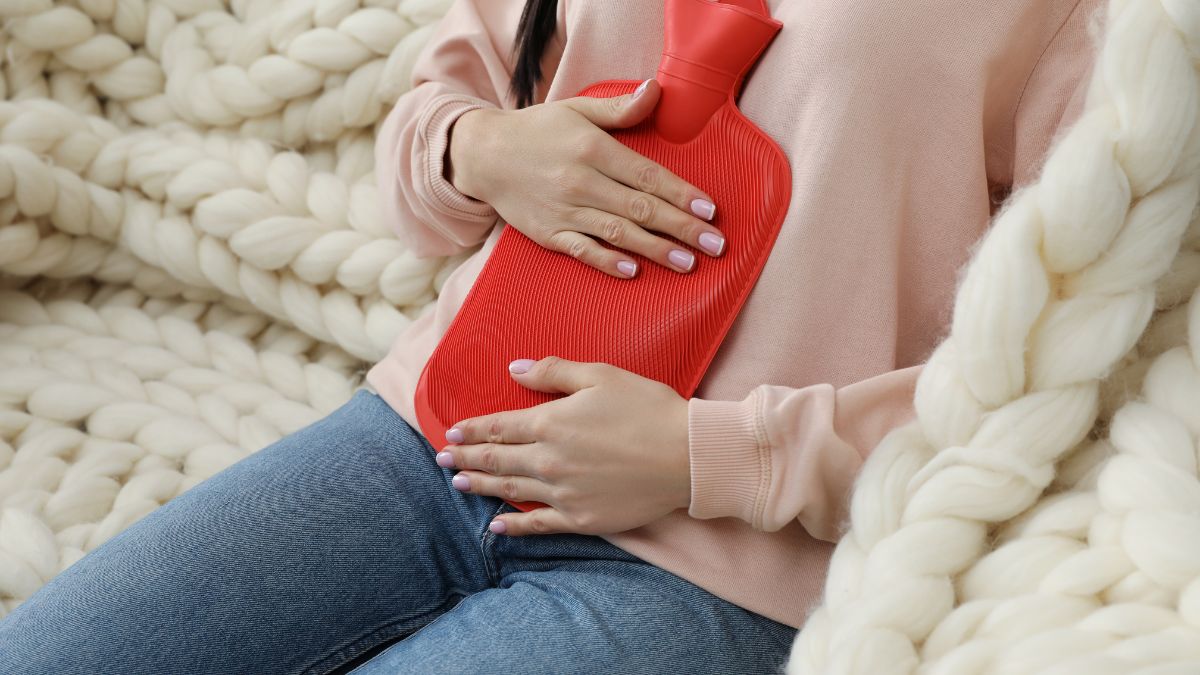 Can Heating Pads, Hot Water Bottles Cause Dehydration? Here Are Their Health Risks