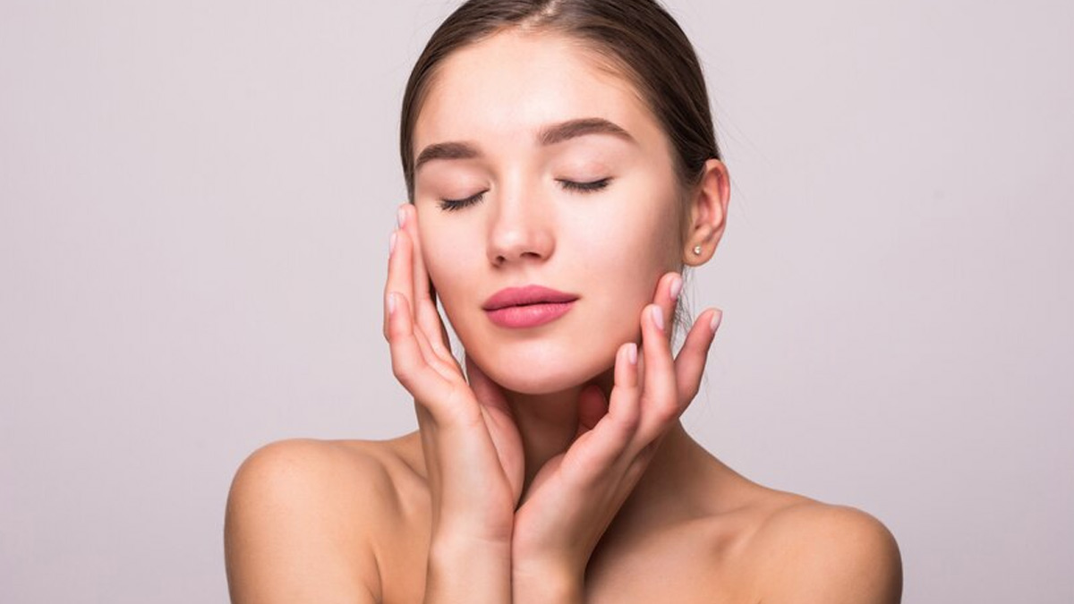 These Kitchen Ingredients Can Help You Detoxify Your Skin