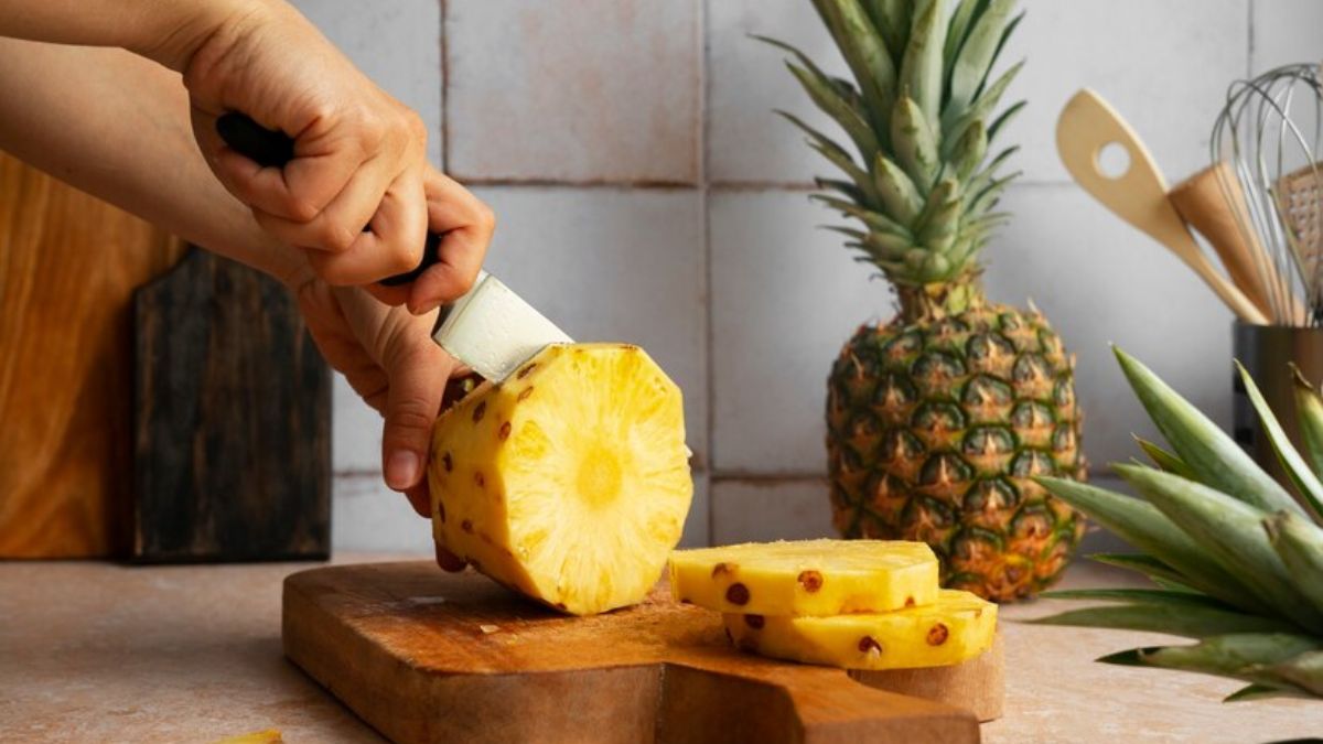 What is Pineapple Allergy in Hindi