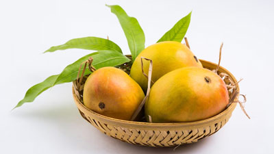 Does Eating Mangoes Cause Heat Boils? Know From A Dermatologist