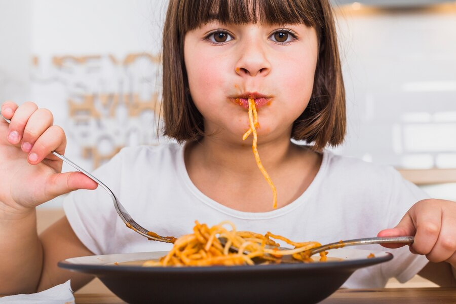 Is Your Child Sweating During Meals? Experts Discuss Causes and Solutions |  OnlyMyHealth