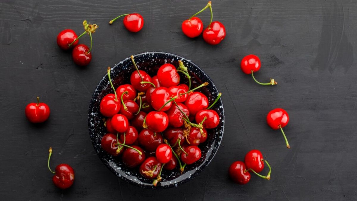 Cherries Benefits To Lower LDL Cholesterol in Hindi