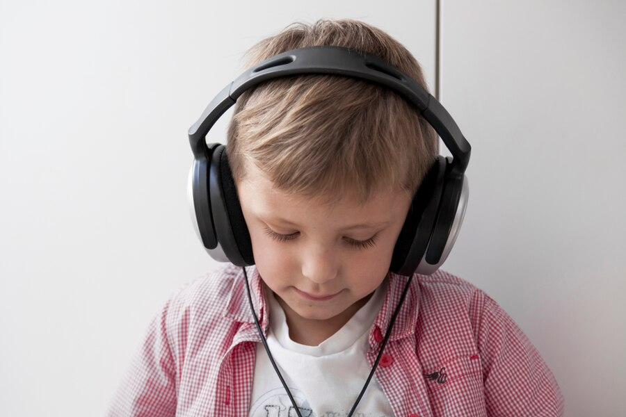 child-using-headphones