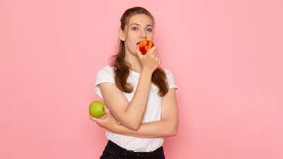 गर्म‍ियों में नहीं होगी मानसिक थकान और कमजोरी की समस्‍या, एक्‍सपर्ट से जानें क्‍या खाएं और क्‍या नहीं